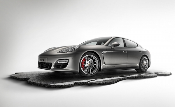 Photograph Tom Wittkemper Tomwittkemper Porsche Panamera 34 Front Cgi on One Eyeland